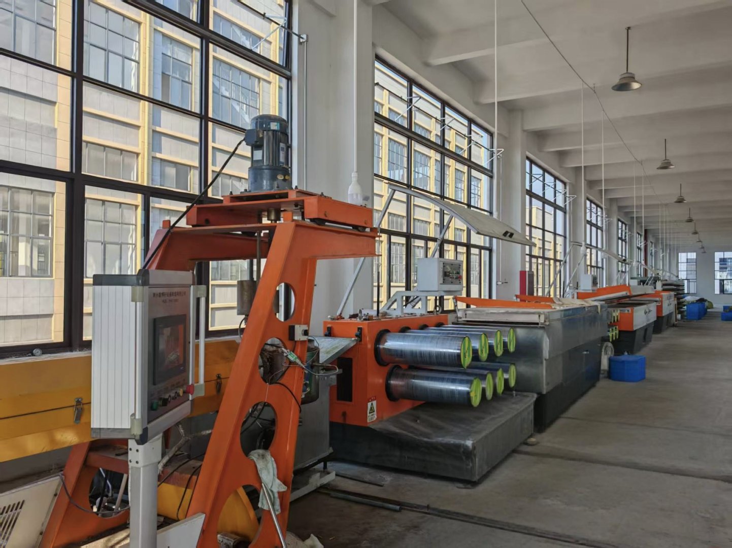Wire drawing machine